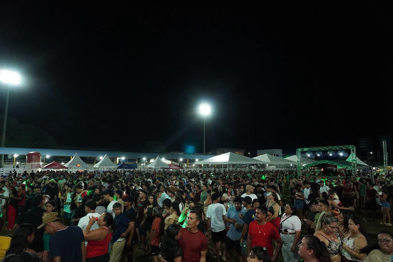 Competiyyes-e-show-de-Guto-Lima-movimentam-o-primeiro-dia-da-Expoanh-2026-2.jpeg