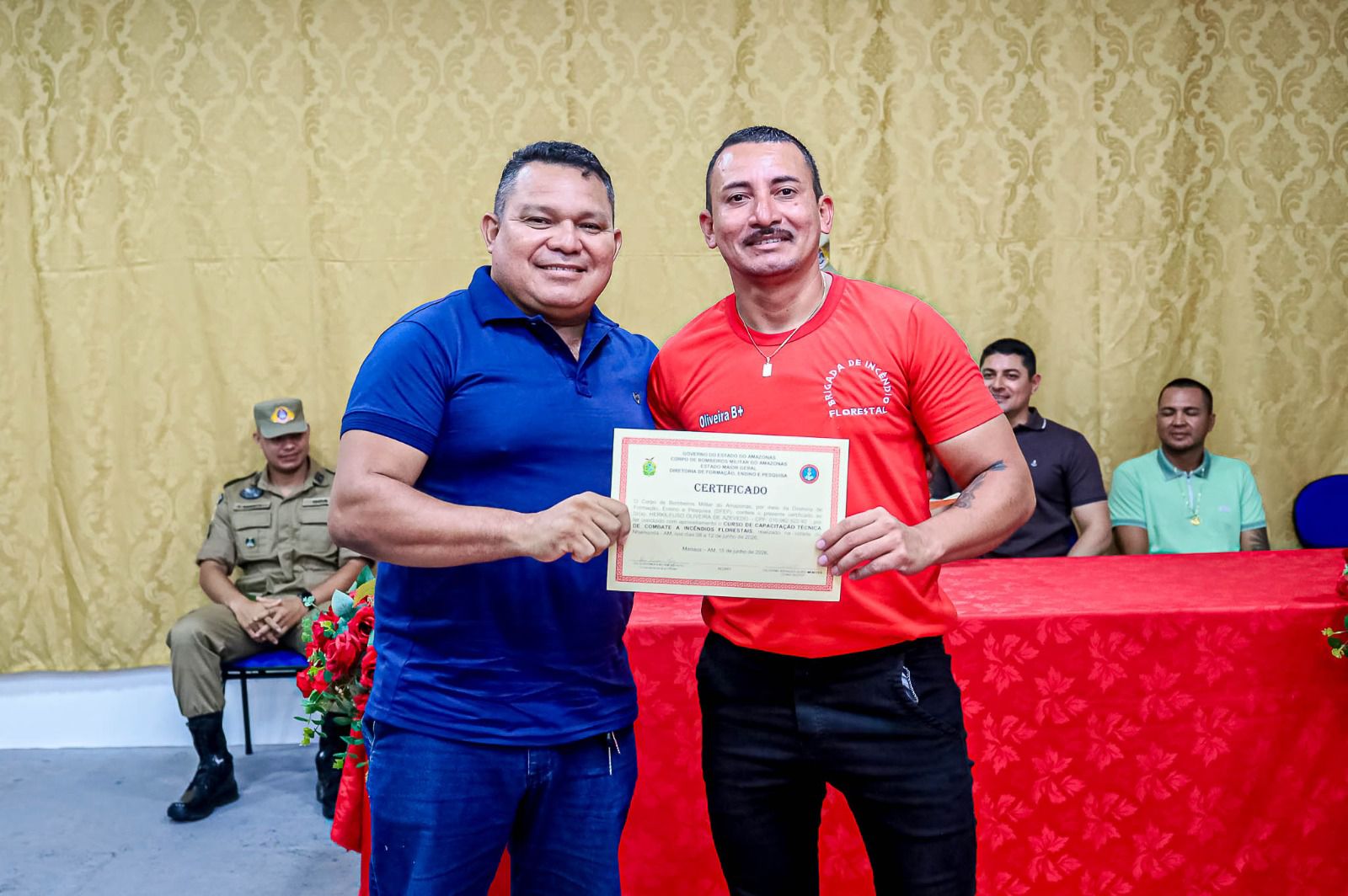 Nhamundy-certifica-42-novos-brigadistas-para-reforyar-ayyes-de-combate-a-incyndios-durante-a-estiagem-5.jpeg
